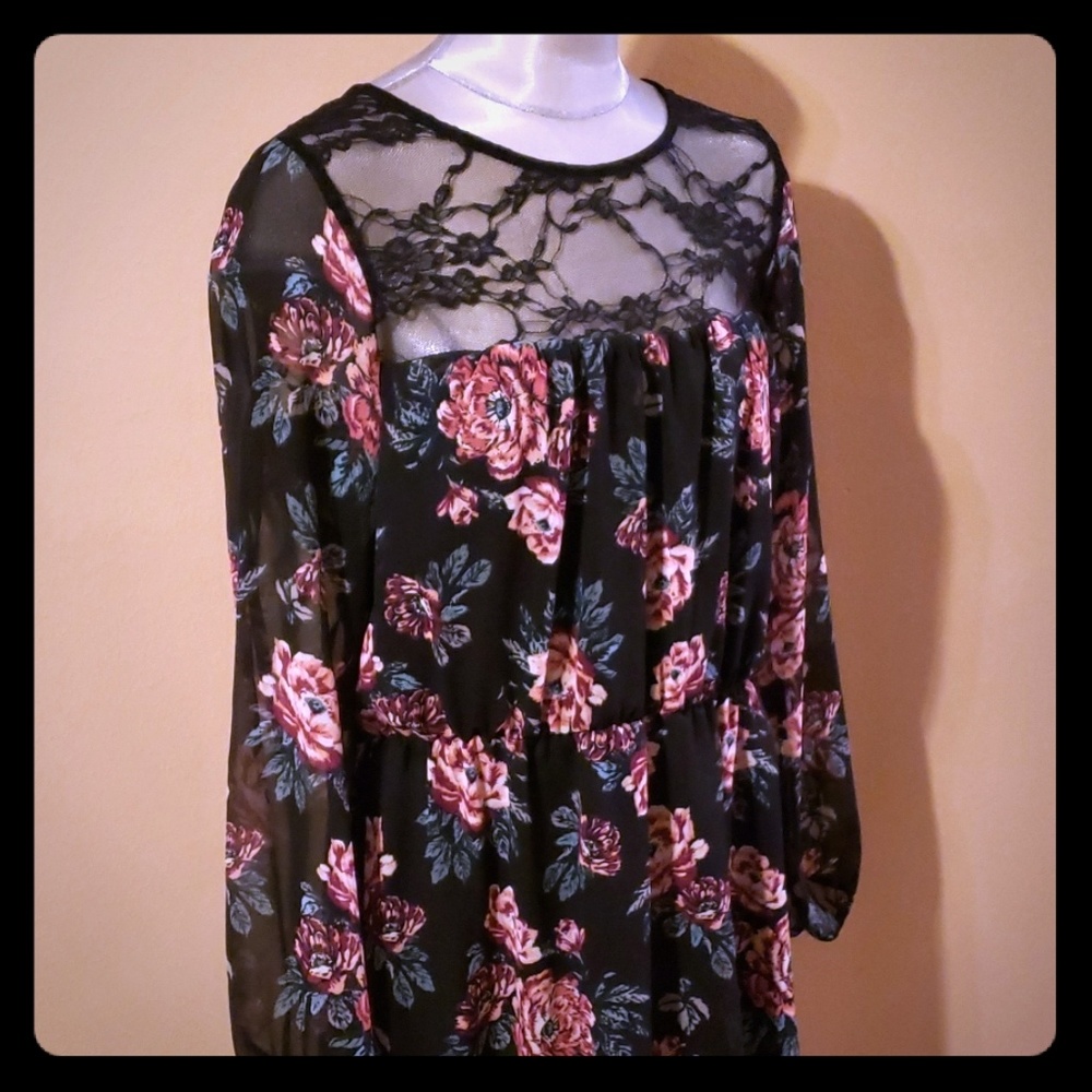 Lace & floral dress